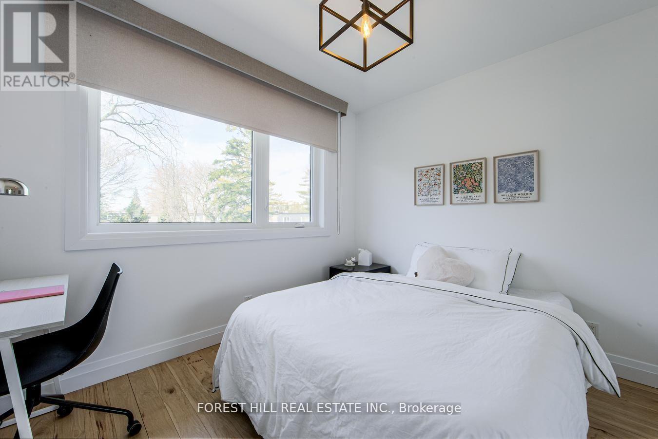 193 Lakewood Drive, Oakville (Co Central), Ontario  L6K 1B3 - Photo 34 - W12447268