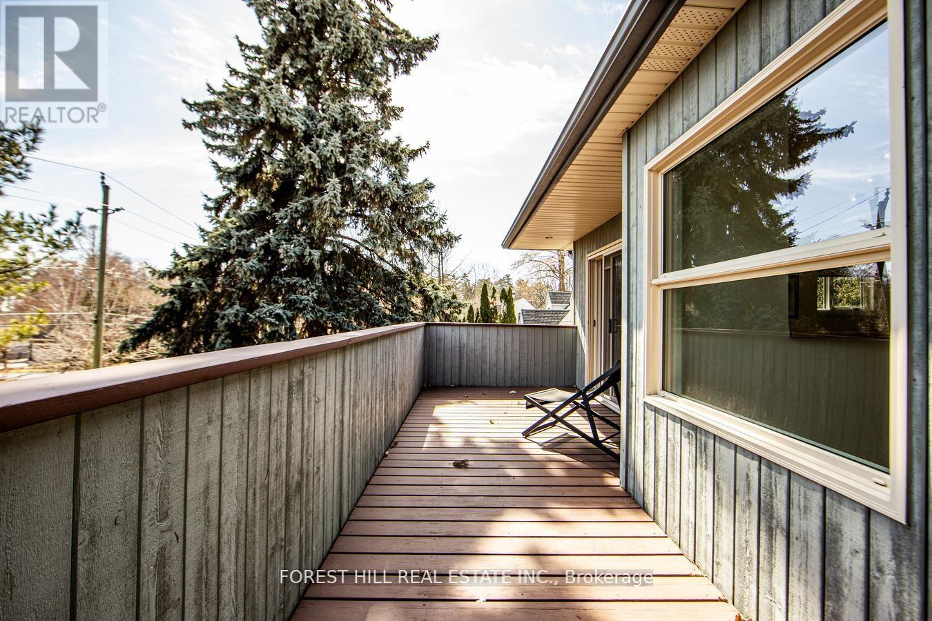 193 Lakewood Drive, Oakville (Co Central), Ontario  L6K 1B3 - Photo 37 - W12447268