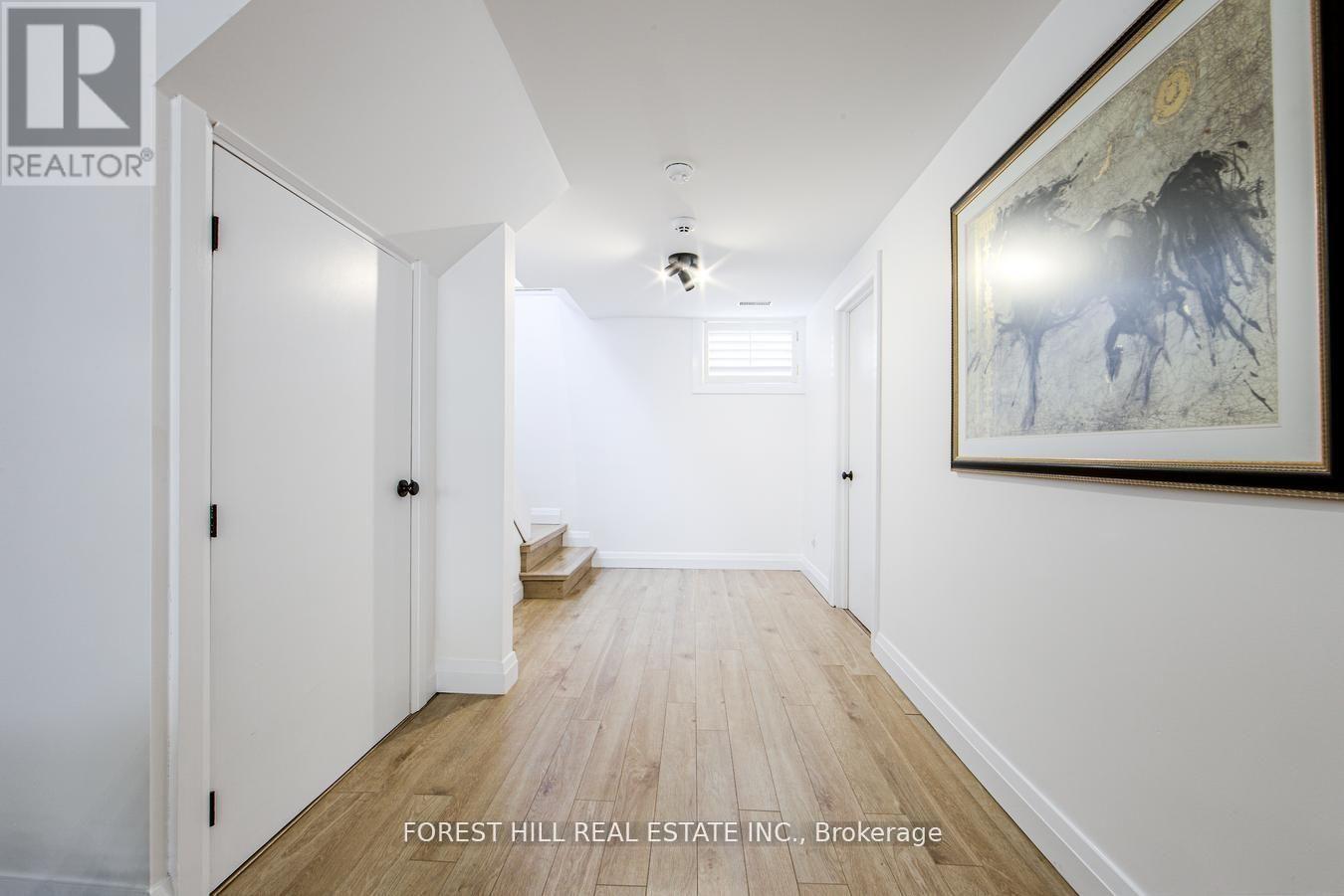 193 Lakewood Drive, Oakville (Co Central), Ontario  L6K 1B3 - Photo 38 - W12447268