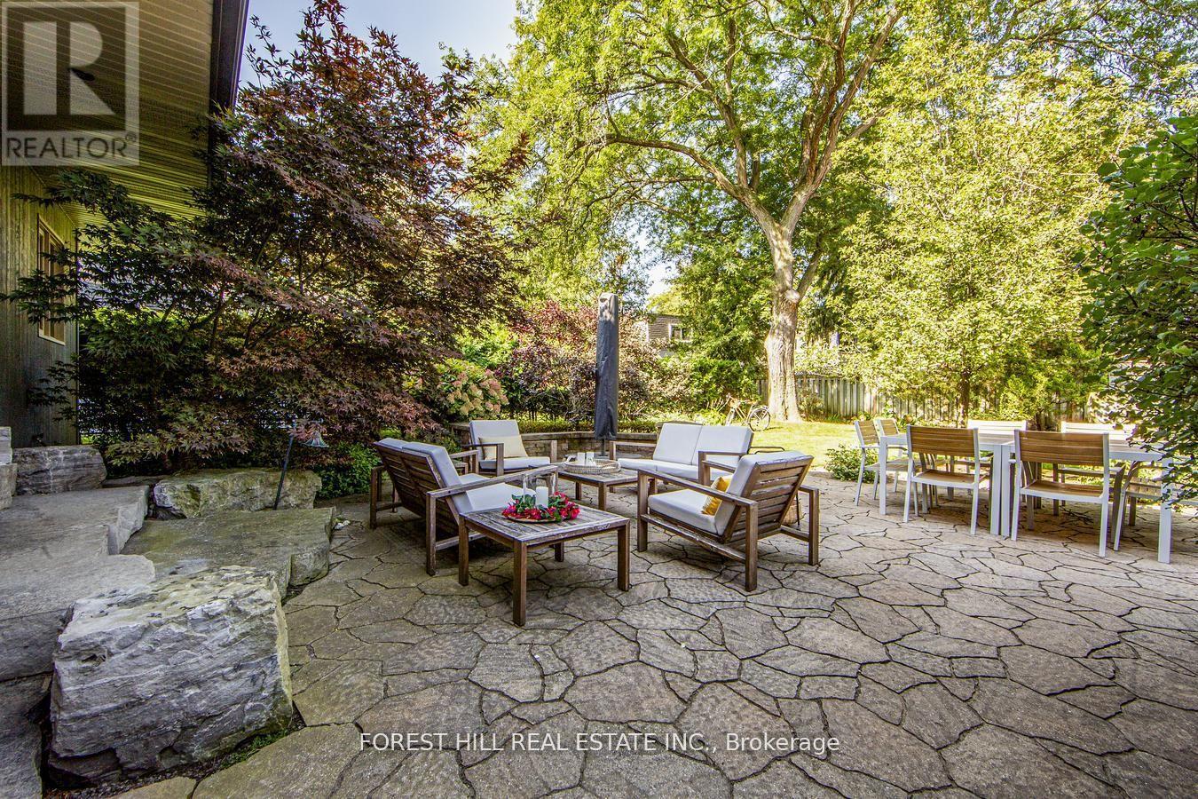193 Lakewood Drive, Oakville (Co Central), Ontario  L6K 1B3 - Photo 47 - W12447268