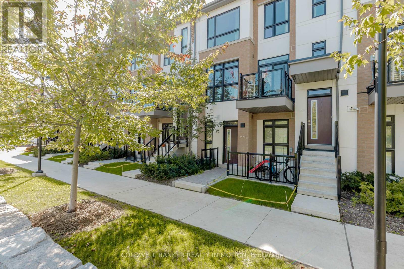 Th203 - 90 Canon Jackson Drive, Toronto (Brookhaven-Amesbury), Ontario  M6M 0C1 - Photo 3 - W12447269