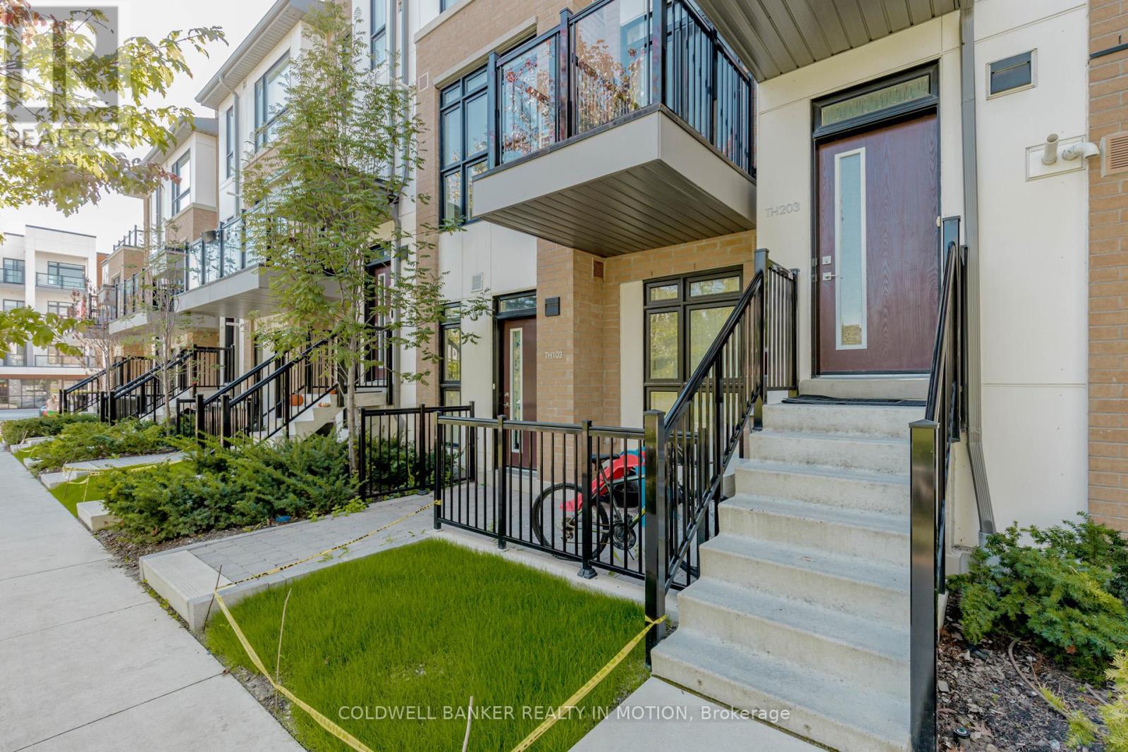 Th203 - 90 Canon Jackson Drive, Toronto (Brookhaven-Amesbury), Ontario  M6M 0C1 - Photo 4 - W12447269