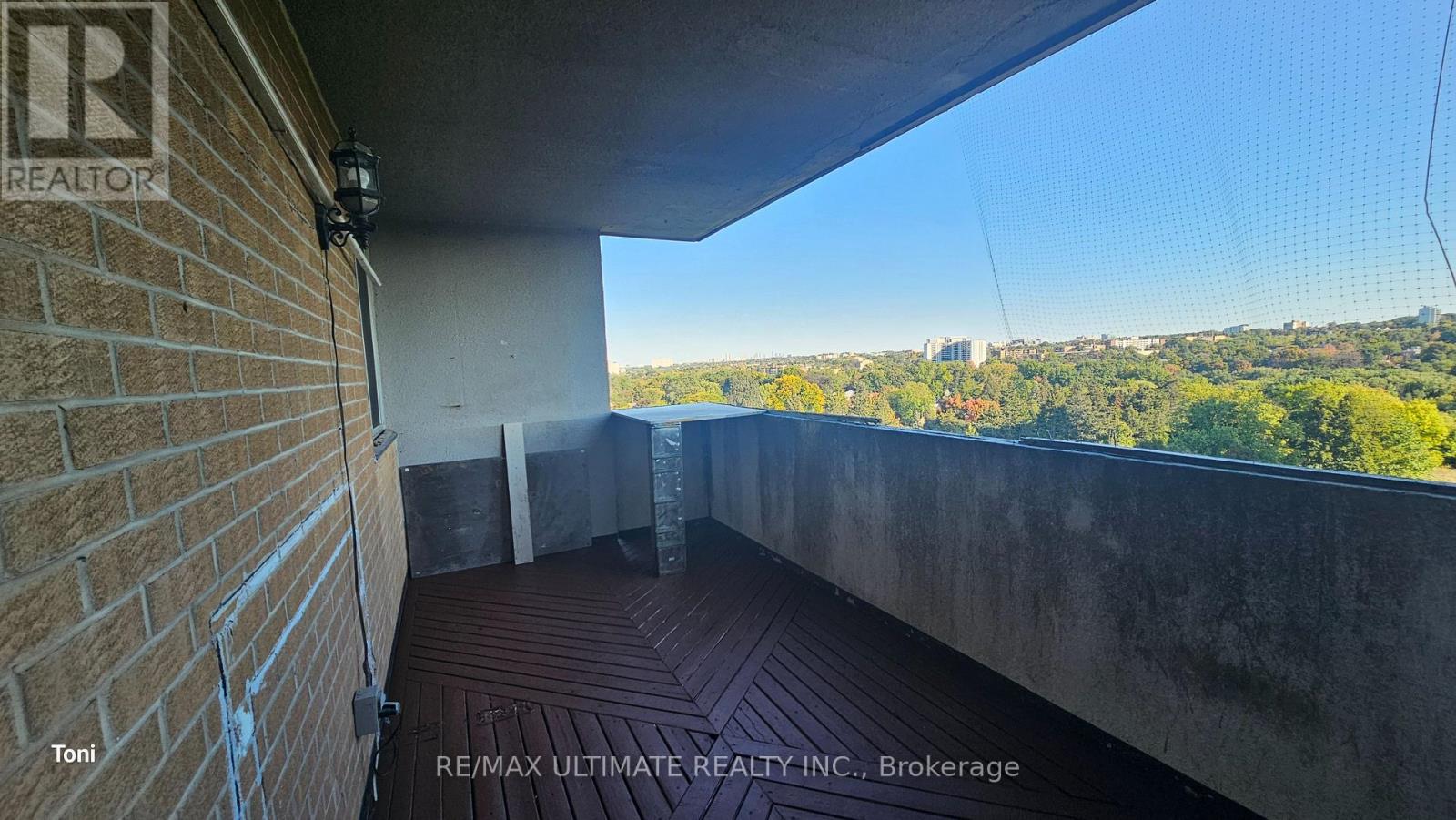 1404 - 10 Martha Eaton Way, Toronto, Ontario  M6M 5B3 - Photo 14 - W12447313