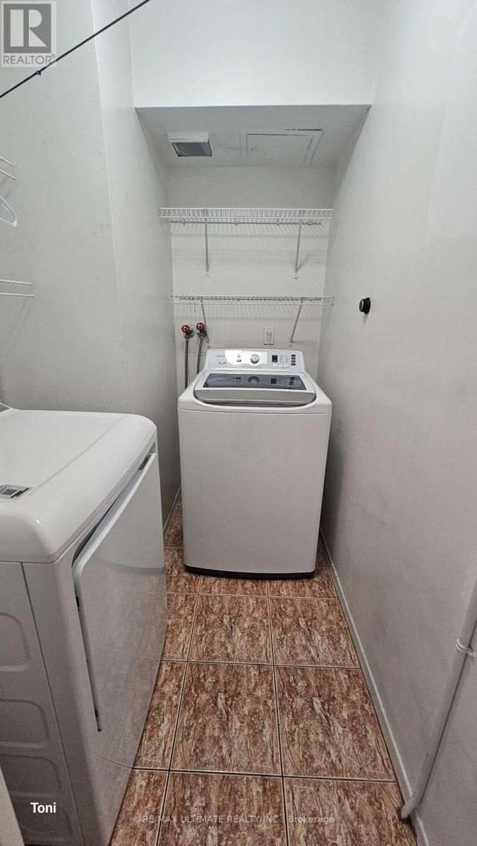 1404 - 10 Martha Eaton Way, Toronto, Ontario  M6M 5B3 - Photo 15 - W12447313
