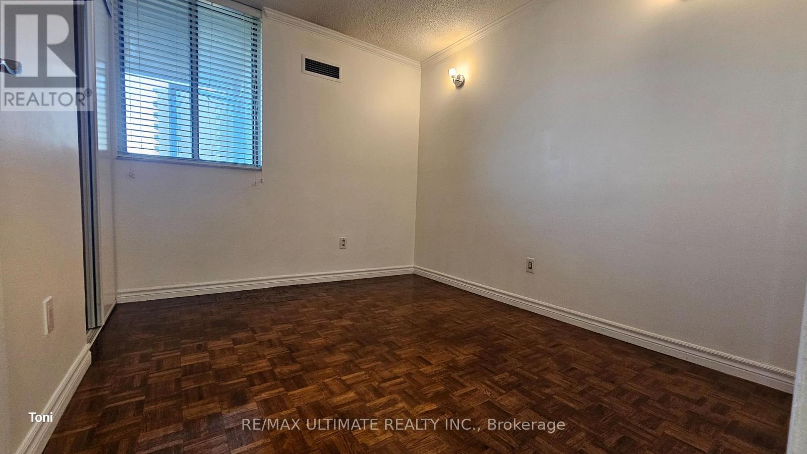 1404 - 10 Martha Eaton Way, Toronto, Ontario  M6M 5B3 - Photo 18 - W12447313