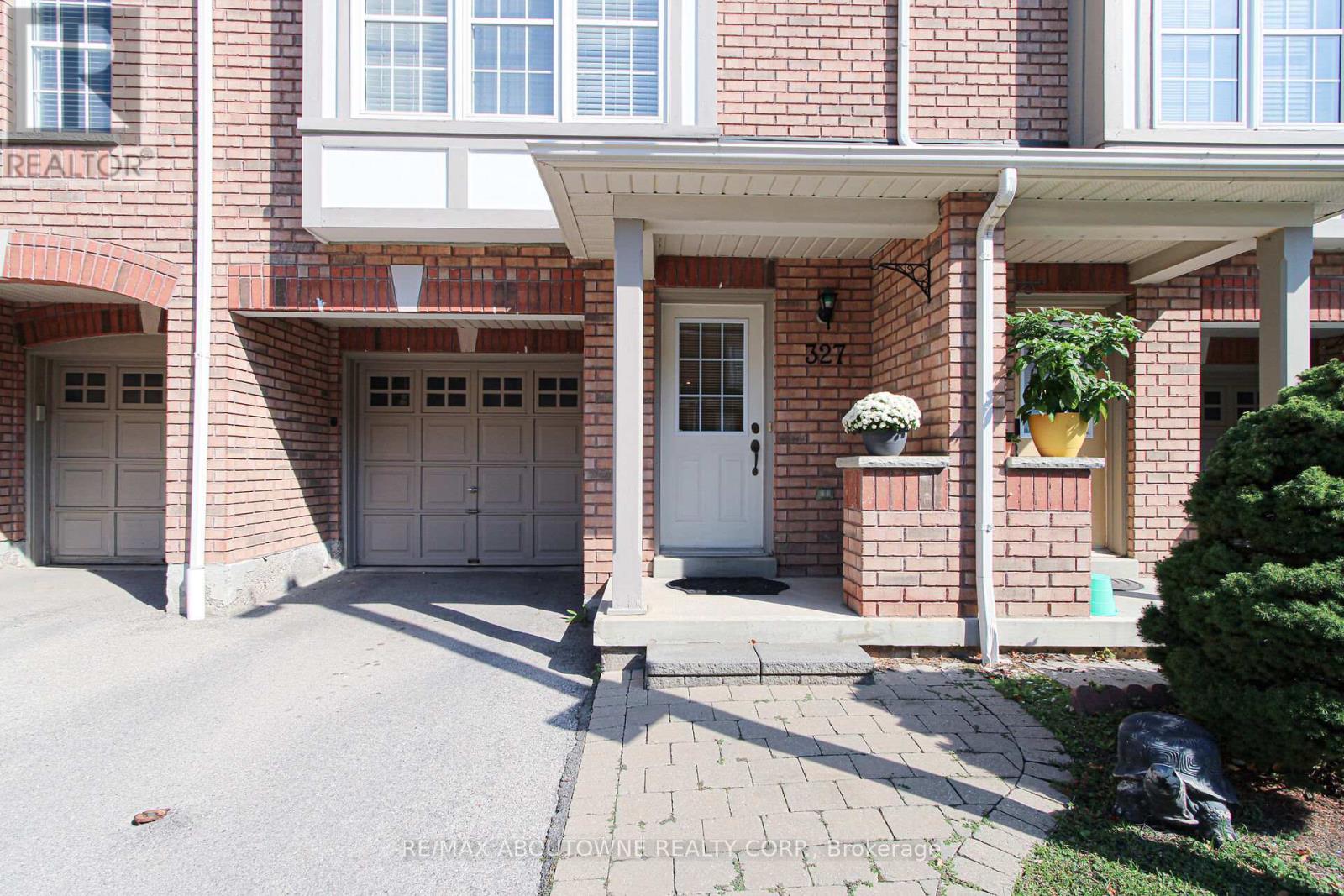 327 - 3030 Breakwater Court, Mississauga, Ontario  L5B 4N7 - Photo 2 - W12447324