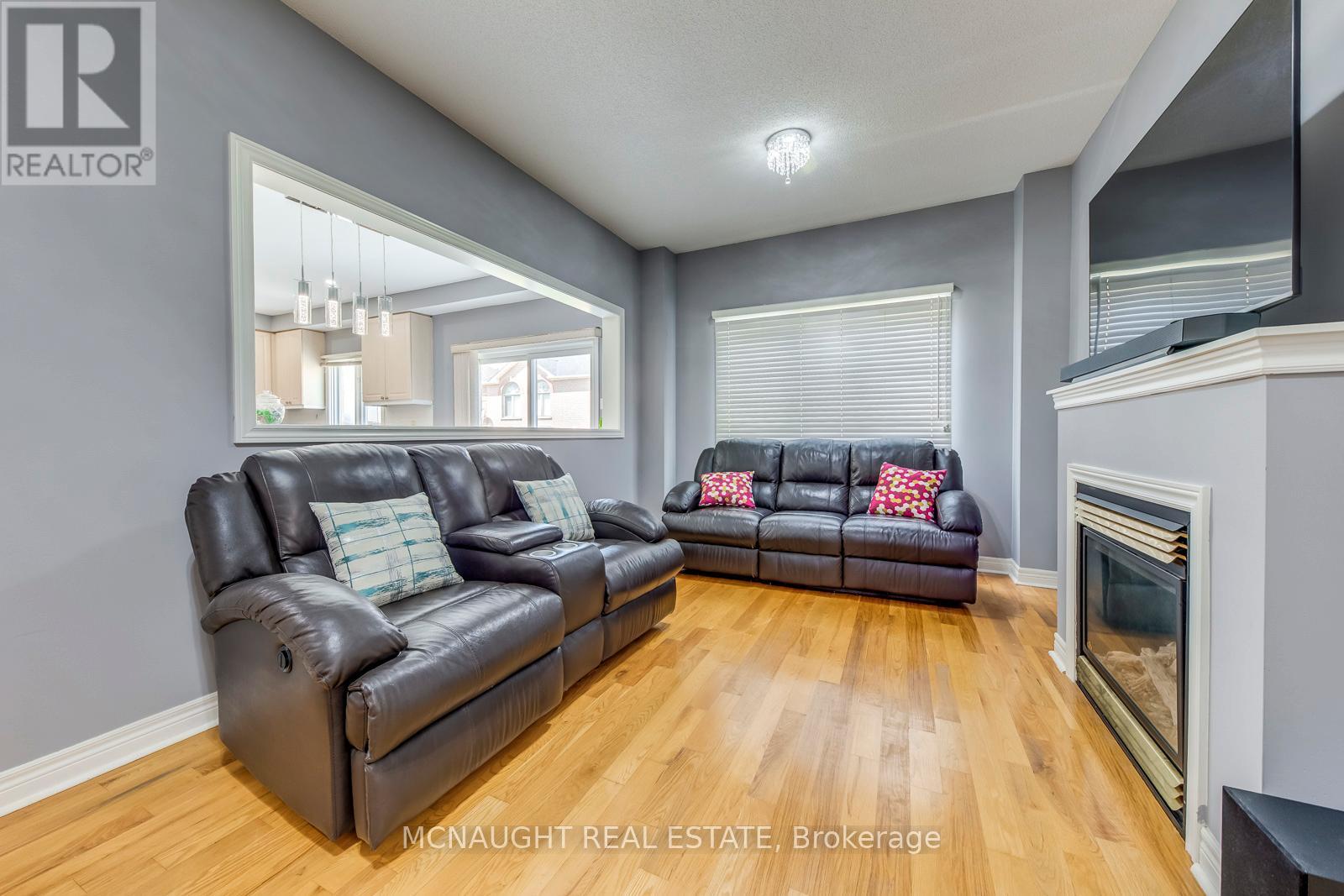 101 Letty Avenue, Brampton, Ontario  L6Y 5E1 - Photo 15 - W12447338