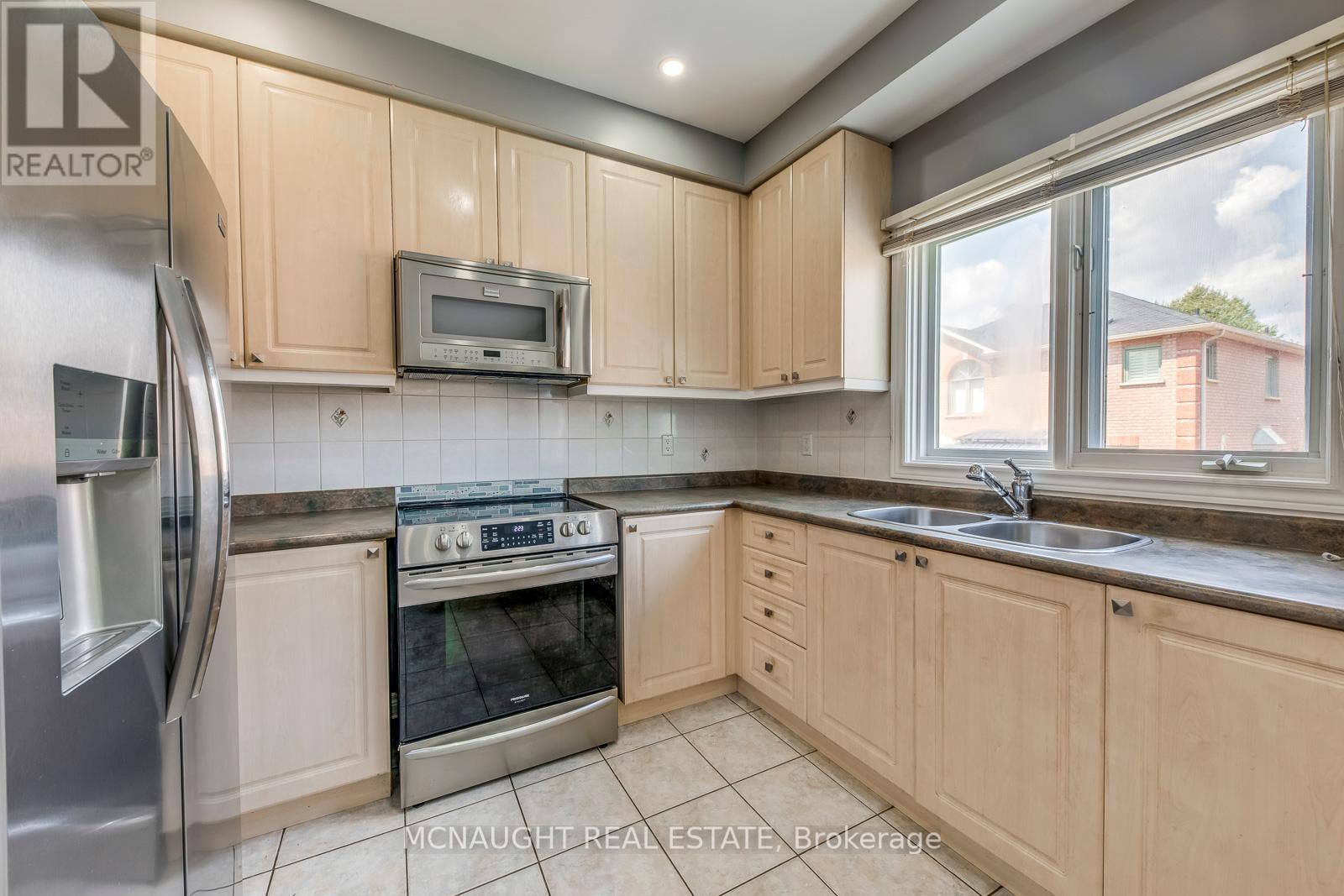 101 Letty Avenue, Brampton, Ontario  L6Y 5E1 - Photo 23 - W12447338