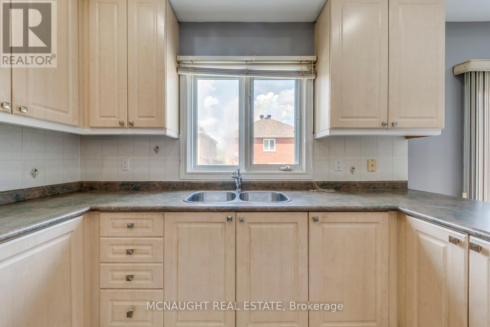 101 Letty Avenue, Brampton, Ontario  L6Y 5E1 - Photo 25 - W12447338