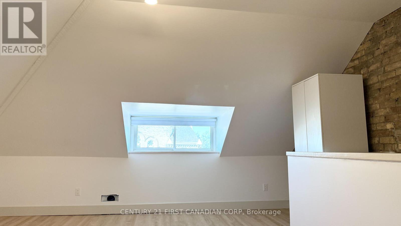 Apartment 2 - 857 Dundas Street, London East, Ontario  N5W 2Z8 - Photo 16 - X12400240