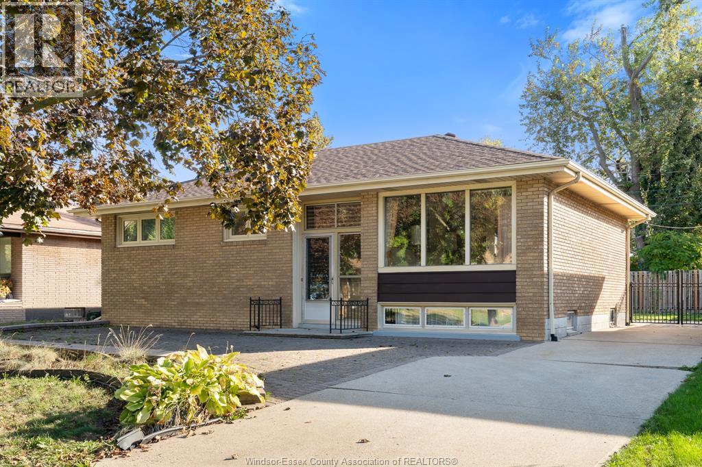 522 Greendale Drive, Windsor, Ontario  N8S 4A8 - Photo 1 - 25025403