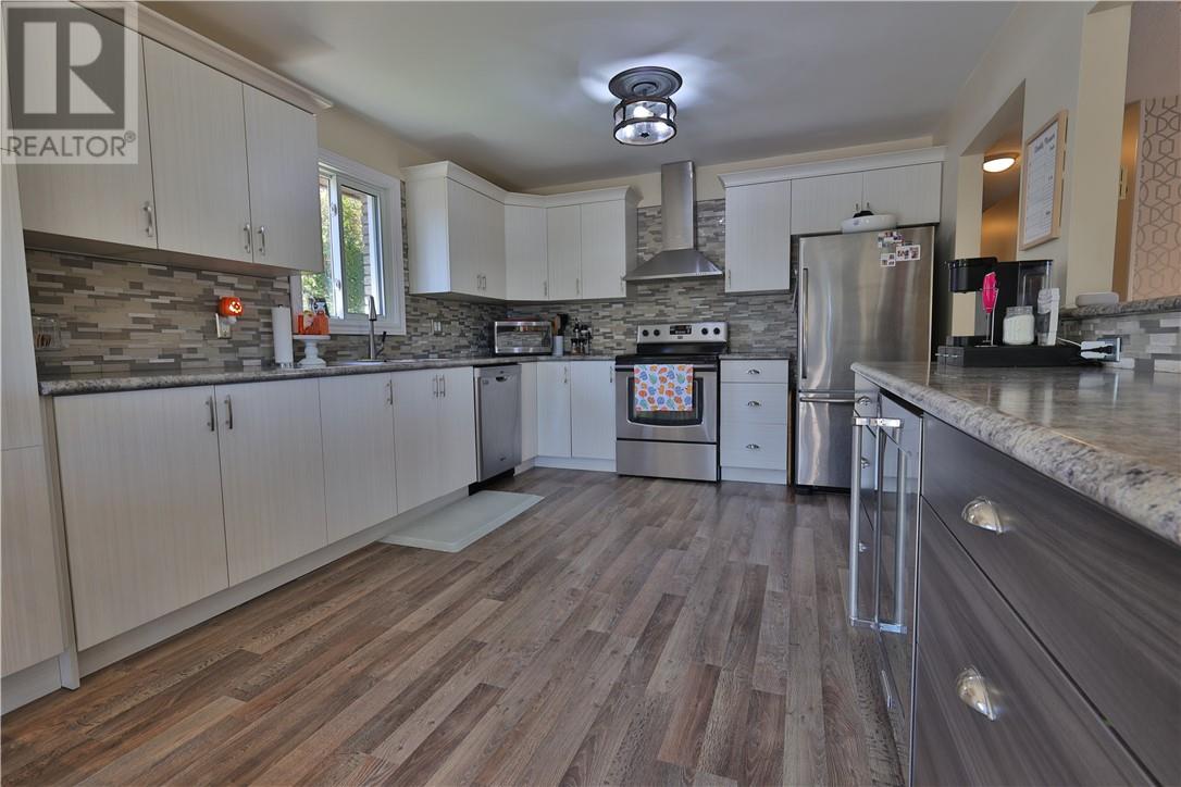 51 Matson Road, Garson, Ontario  P3L 1M3 - Photo 6 - 2124998