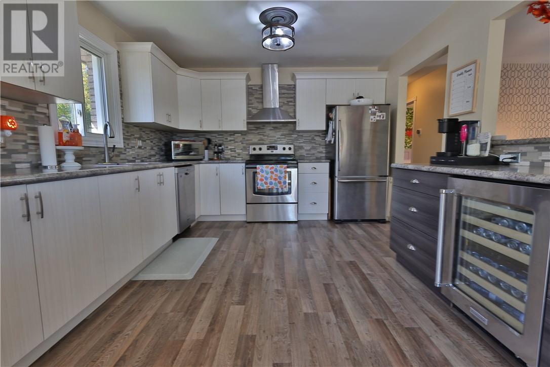 51 Matson Road, Garson, Ontario  P3L 1M3 - Photo 7 - 2124998
