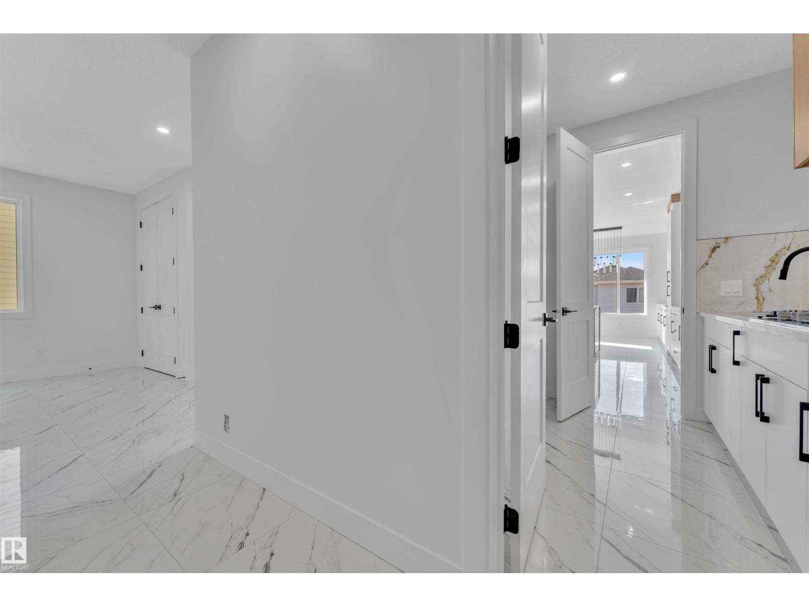 417 Pine Pt, Leduc, Alberta  T9E 1S7 - Photo 8 - E4460138