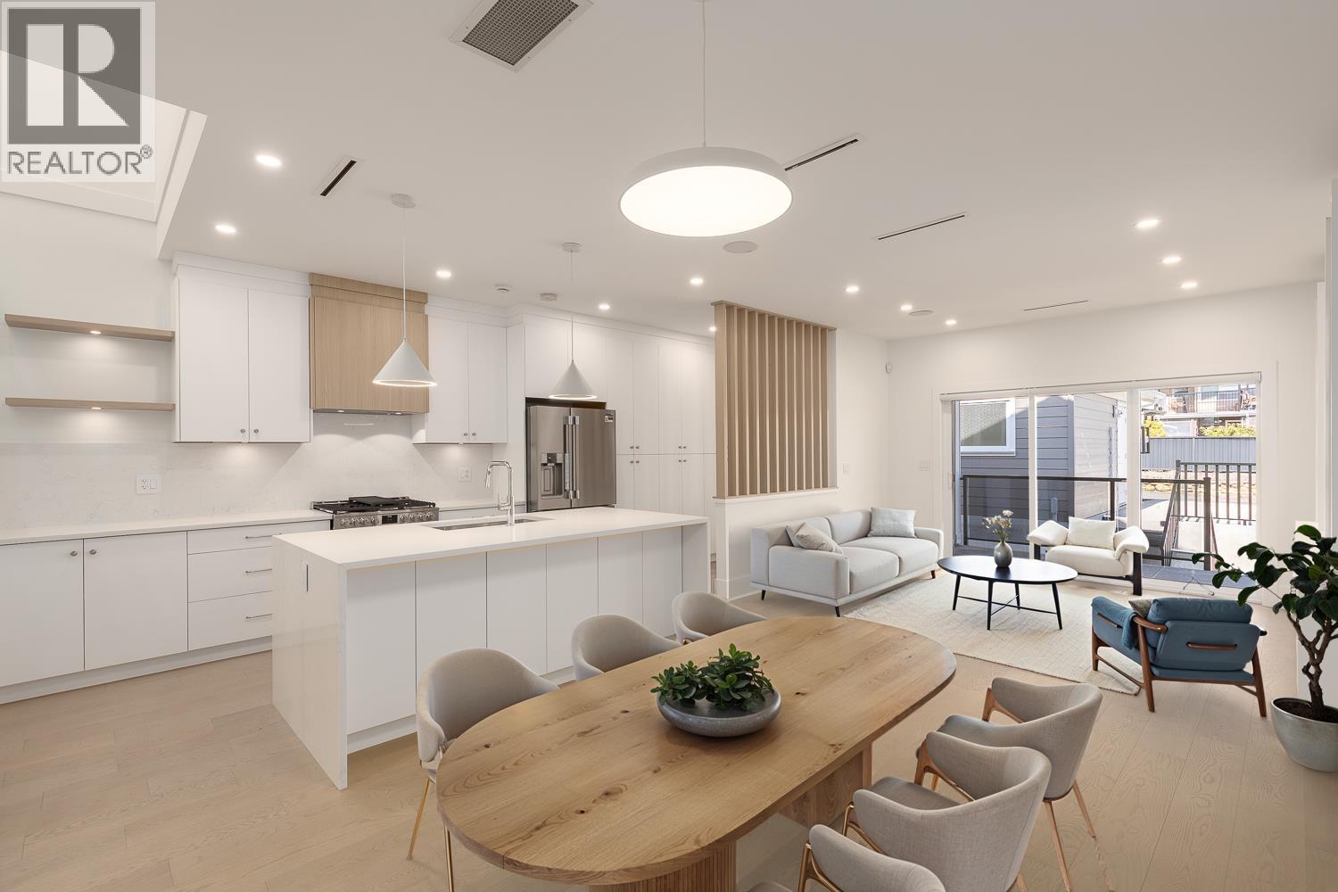 3929 FOREST STREET, Burnaby, British Columbia
