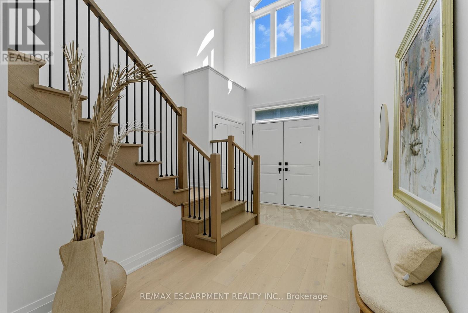 161 Pike Creek Drive, Haldimand, Ontario  N0A 1E0 - Photo 6 - X12447259