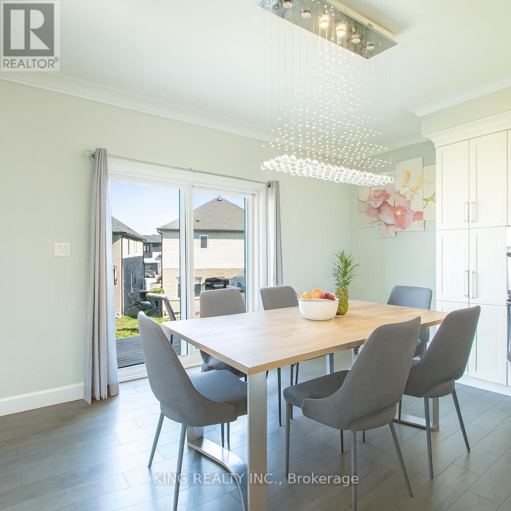 2880 Doyle Drive, London South (South U), Ontario  N6M 1G5 - Photo 13 - X12447261