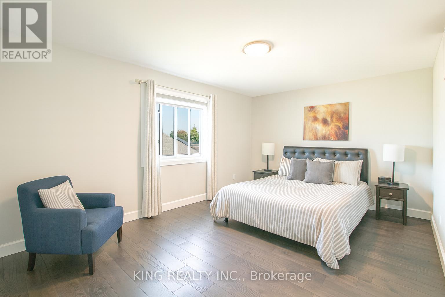 2880 Doyle Drive, London South (South U), Ontario  N6M 1G5 - Photo 22 - X12447261