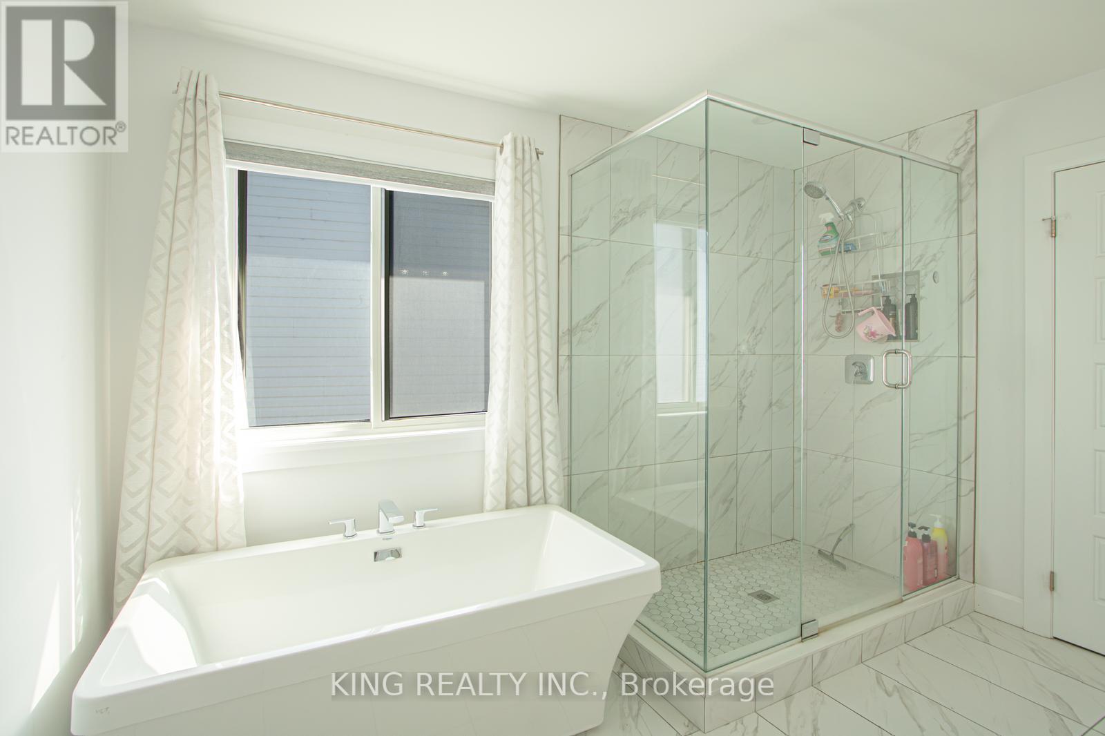 2880 Doyle Drive, London South (South U), Ontario  N6M 1G5 - Photo 29 - X12447261