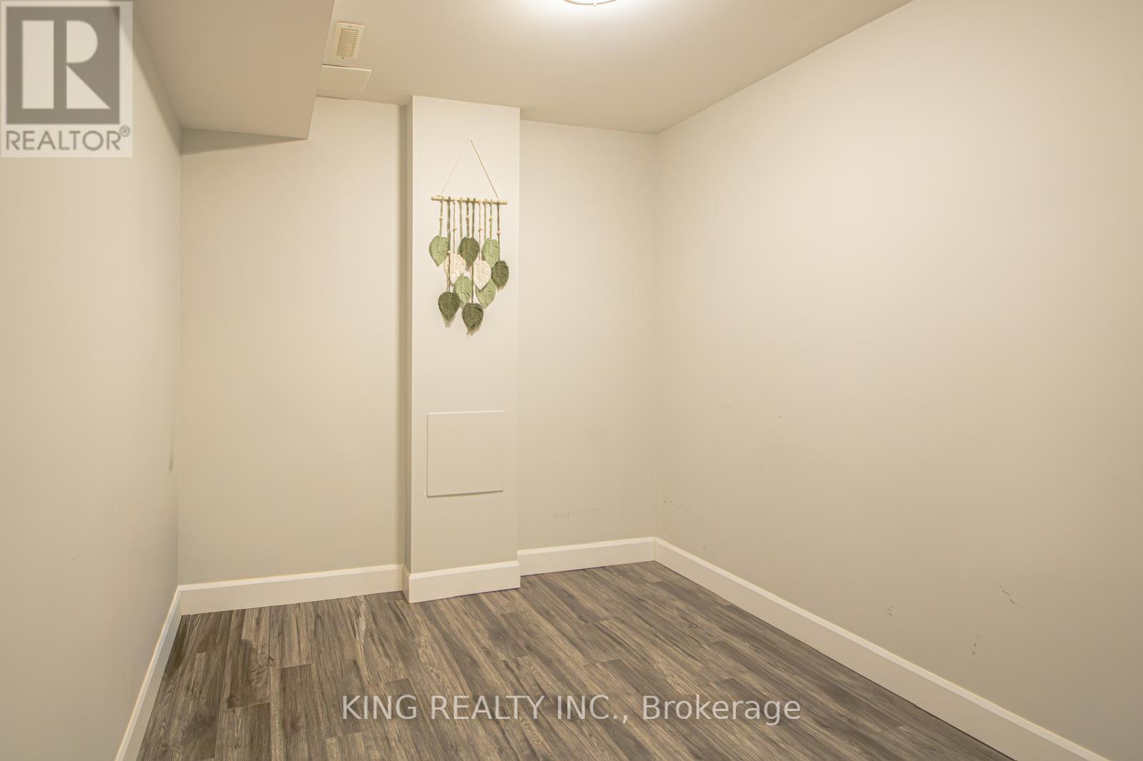 2880 Doyle Drive, London South (South U), Ontario  N6M 1G5 - Photo 33 - X12447261