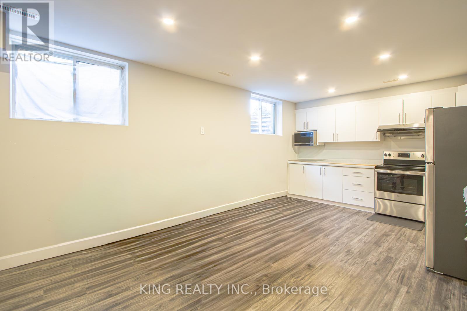 2880 Doyle Drive, London South (South U), Ontario  N6M 1G5 - Photo 36 - X12447261