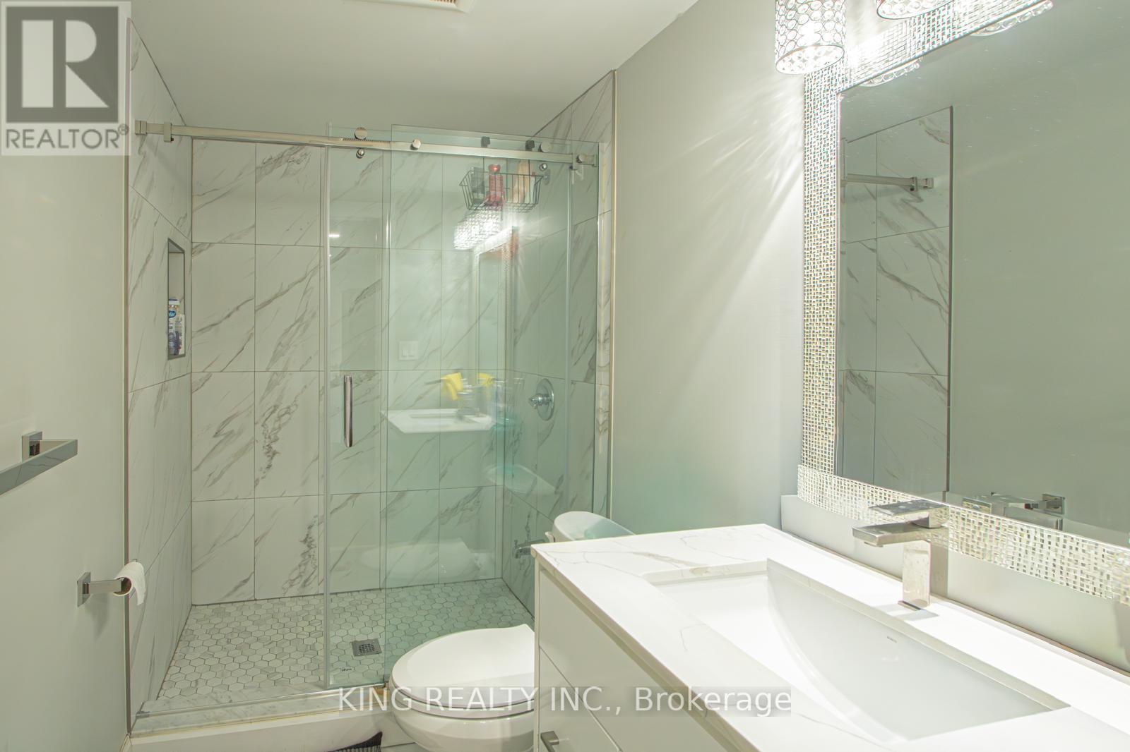 2880 Doyle Drive, London South (South U), Ontario  N6M 1G5 - Photo 40 - X12447261