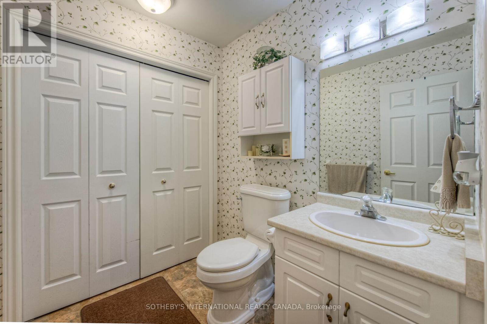 8 - 150 Oak Street, Norfolk (Simcoe), Ontario  N3Y 5M5 - Photo 13 - X12447273