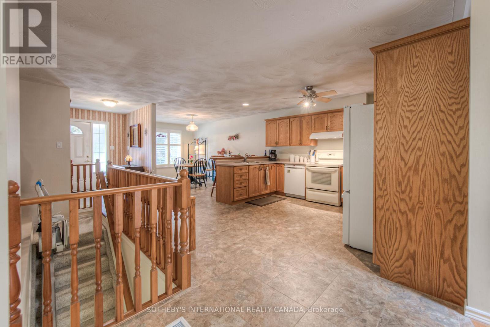 8 - 150 Oak Street, Norfolk (Simcoe), Ontario  N3Y 5M5 - Photo 14 - X12447273