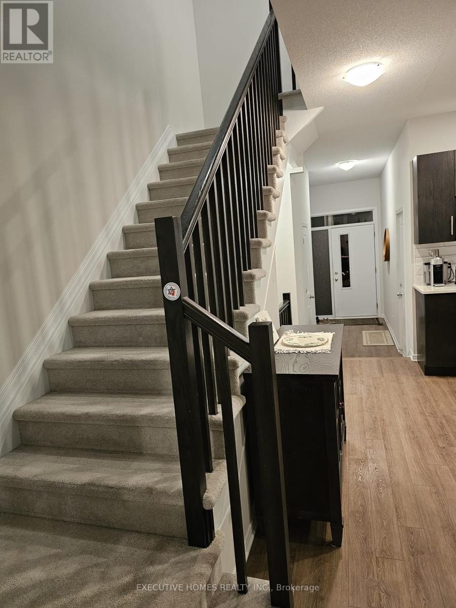 417 Cope Road, Ottawa, Ontario  K2V 0P4 - Photo 13 - X12447284