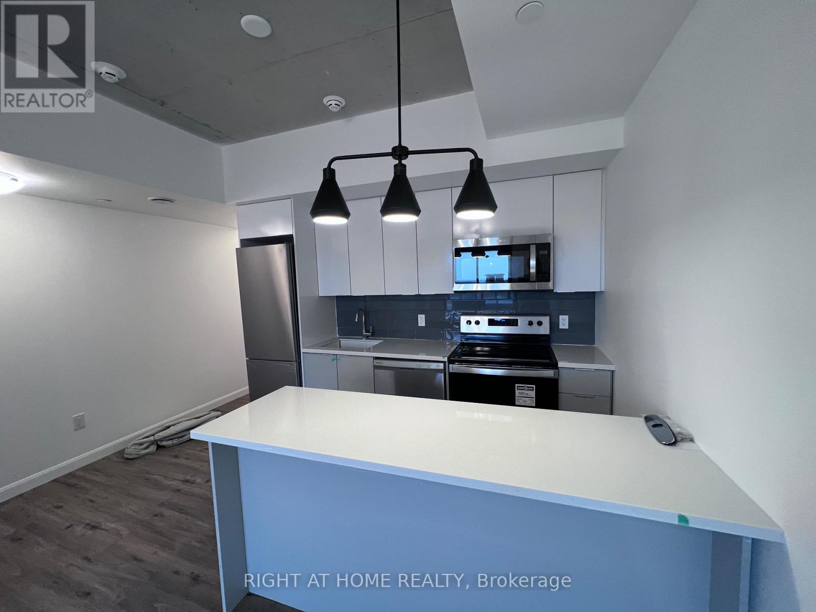 711 - 7 Erie Avenue, Brantford, Ontario  N3S 0K5 - Photo 12 - X12447287