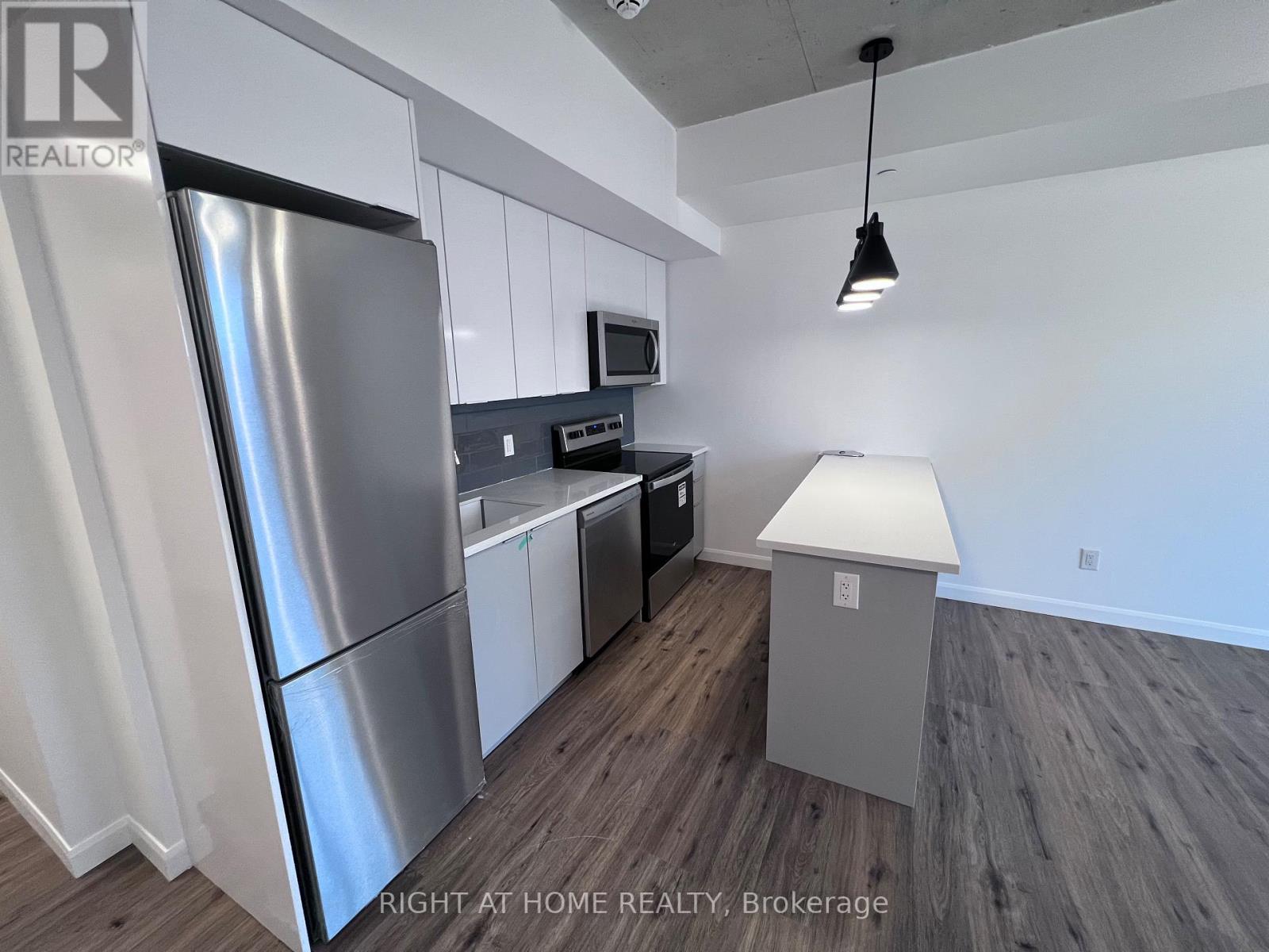 711 - 7 Erie Avenue, Brantford, Ontario  N3S 0K5 - Photo 14 - X12447287