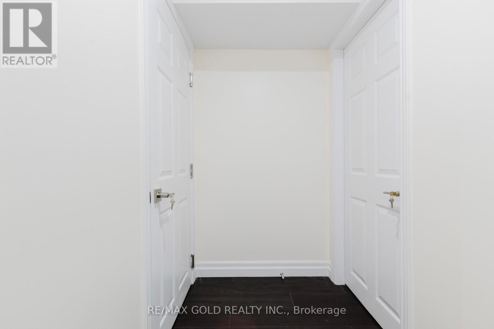 349 Bamberg Crescent, Waterloo, Ontario  N2T 0B5 - Photo 14 - X12447310