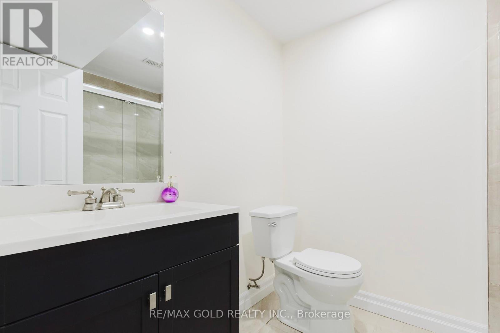 349 Bamberg Crescent, Waterloo, Ontario  N2T 0B5 - Photo 19 - X12447310