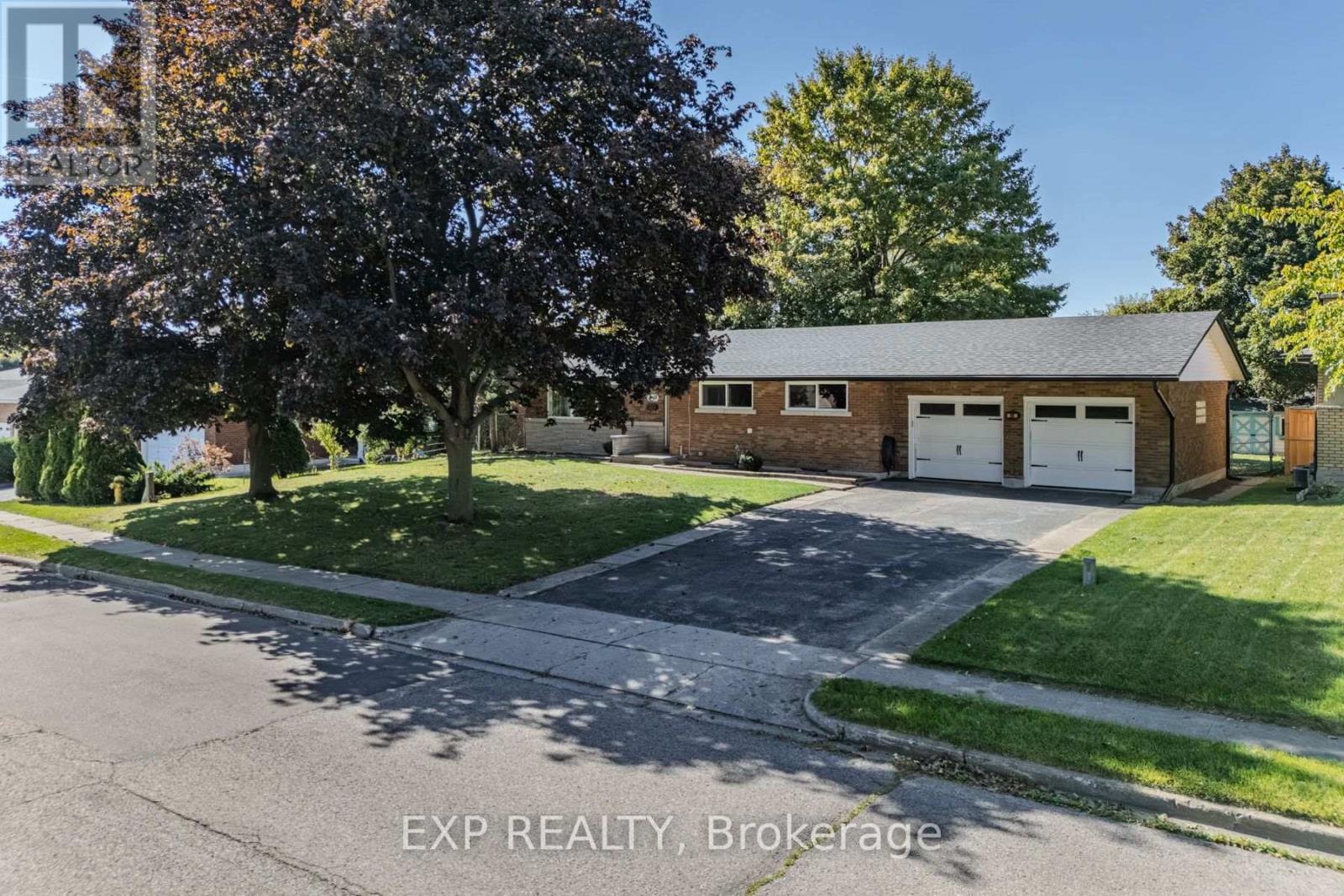 60 Alexander Avenue, Cambridge, Ontario  N1R 5K7 - Photo 1 - X12447316