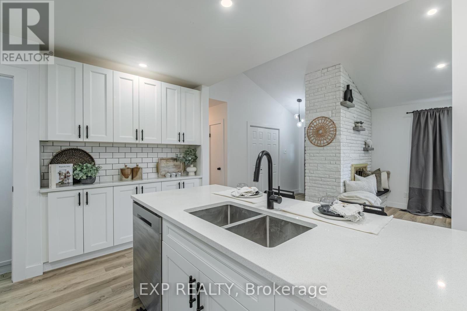 60 Alexander Avenue, Cambridge, Ontario  N1R 5K7 - Photo 10 - X12447316