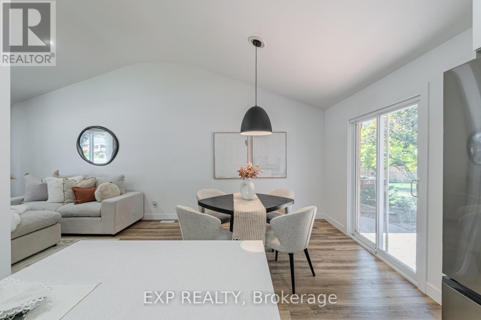 60 Alexander Avenue, Cambridge, Ontario  N1R 5K7 - Photo 12 - X12447316