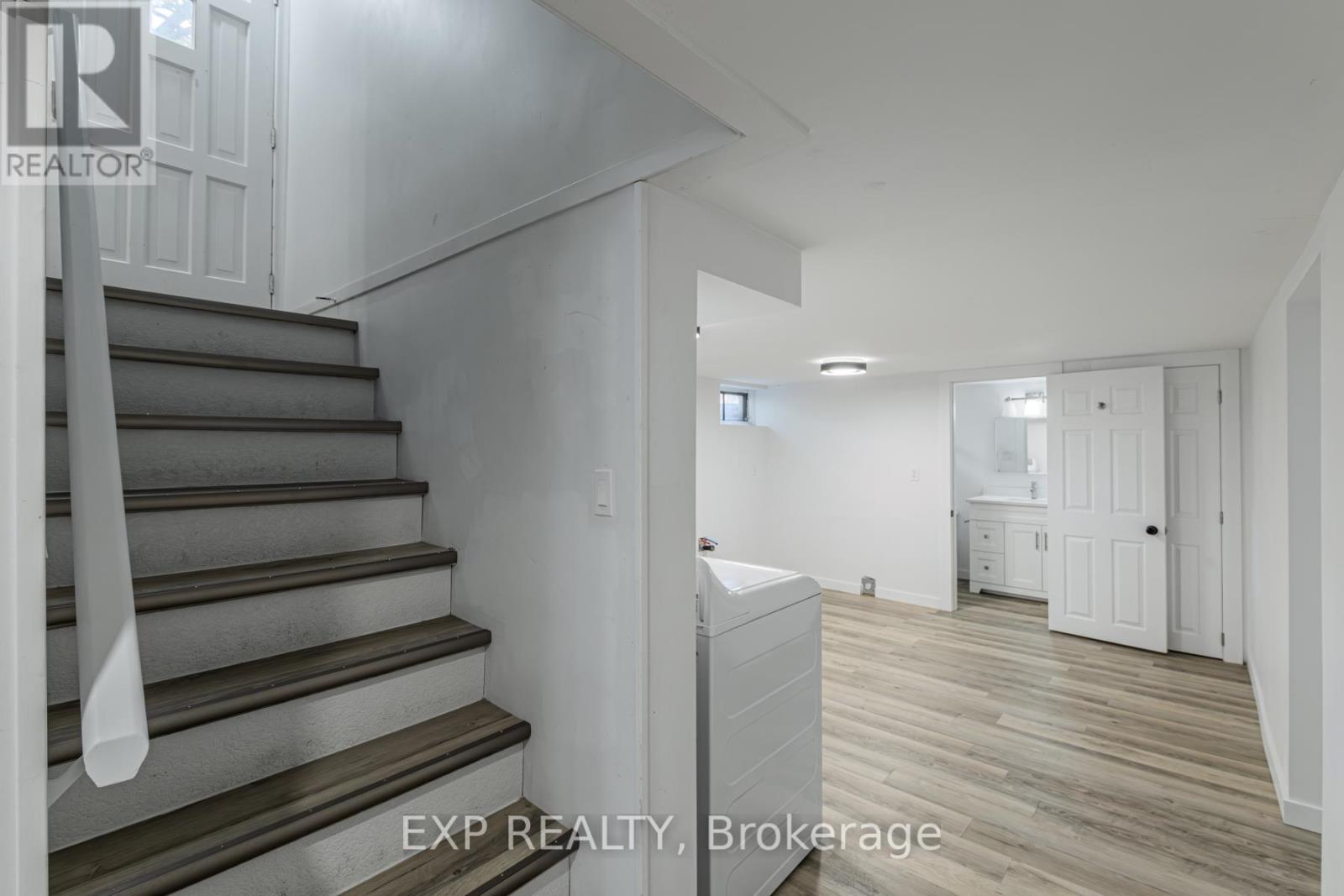 60 Alexander Avenue, Cambridge, Ontario  N1R 5K7 - Photo 25 - X12447316