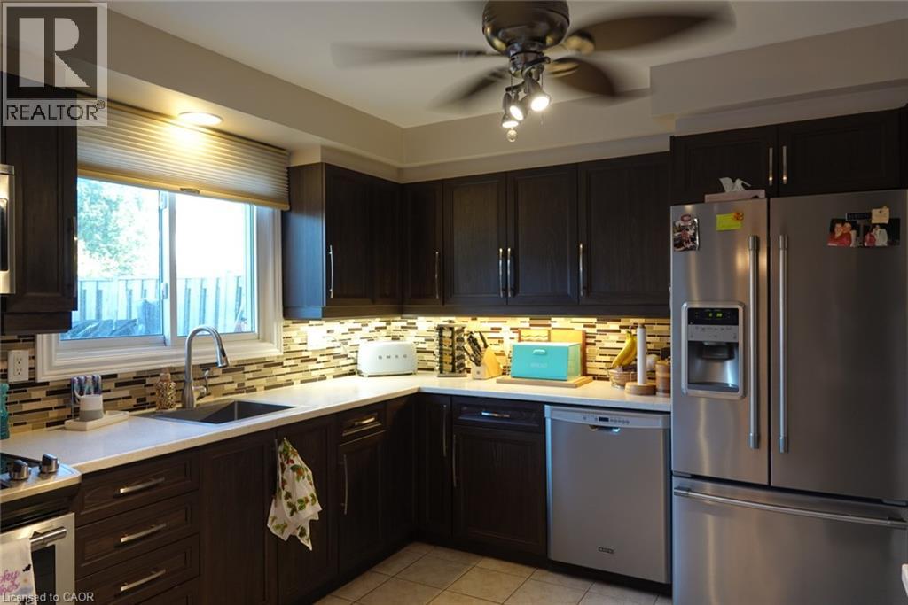5475 Lakeshore Road Unit# 9, Burlington, Ontario  L7L 1E1 - Photo 9 - 40776174