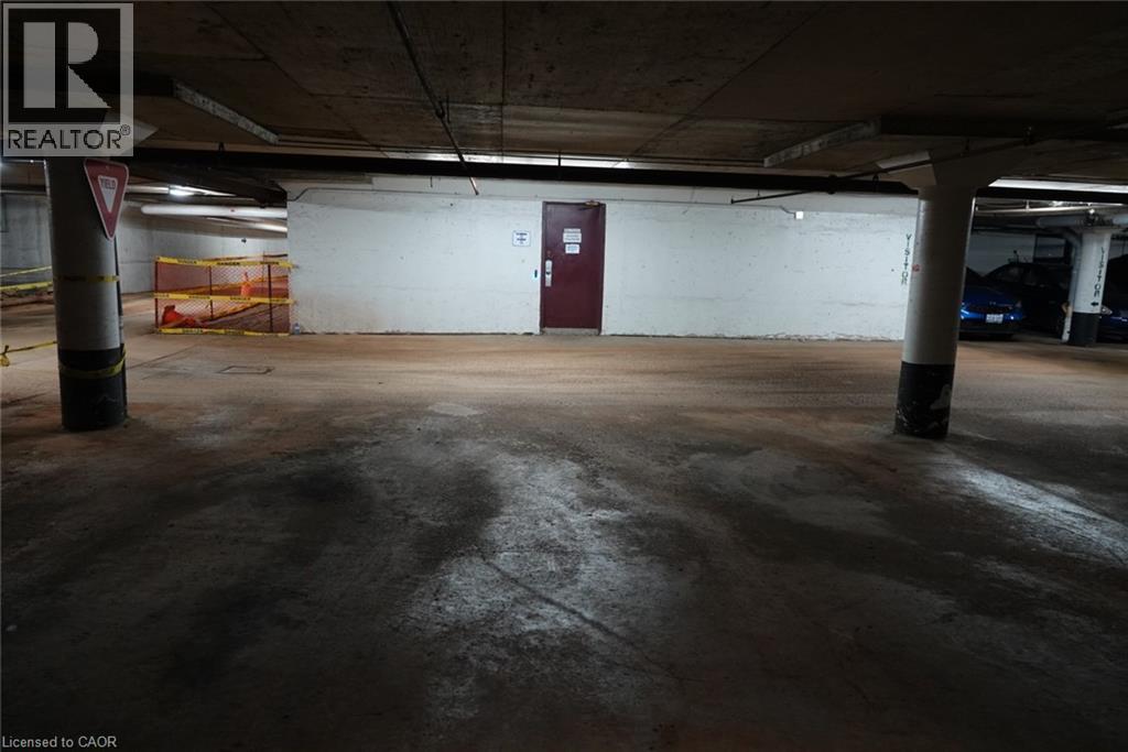 5475 Lakeshore Road Unit# 9, Burlington, Ontario  L7L 1E1 - Photo 27 - 40776174