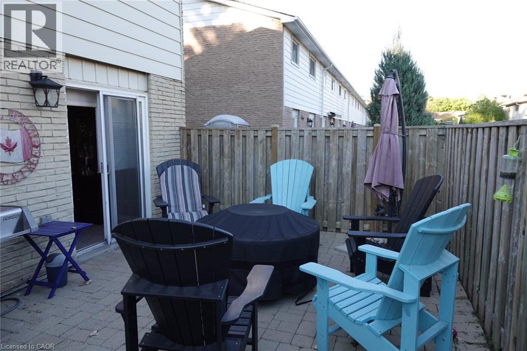 5475 Lakeshore Road Unit# 9, Burlington, Ontario  L7L 1E1 - Photo 29 - 40776174