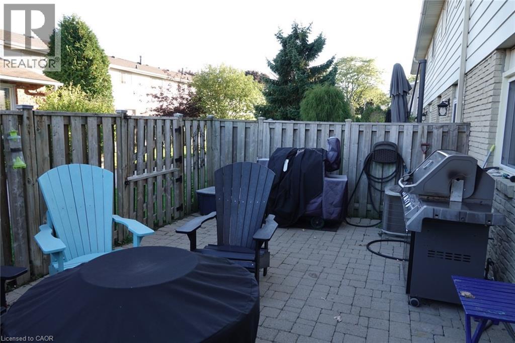 5475 Lakeshore Road Unit# 9, Burlington, Ontario  L7L 1E1 - Photo 30 - 40776174