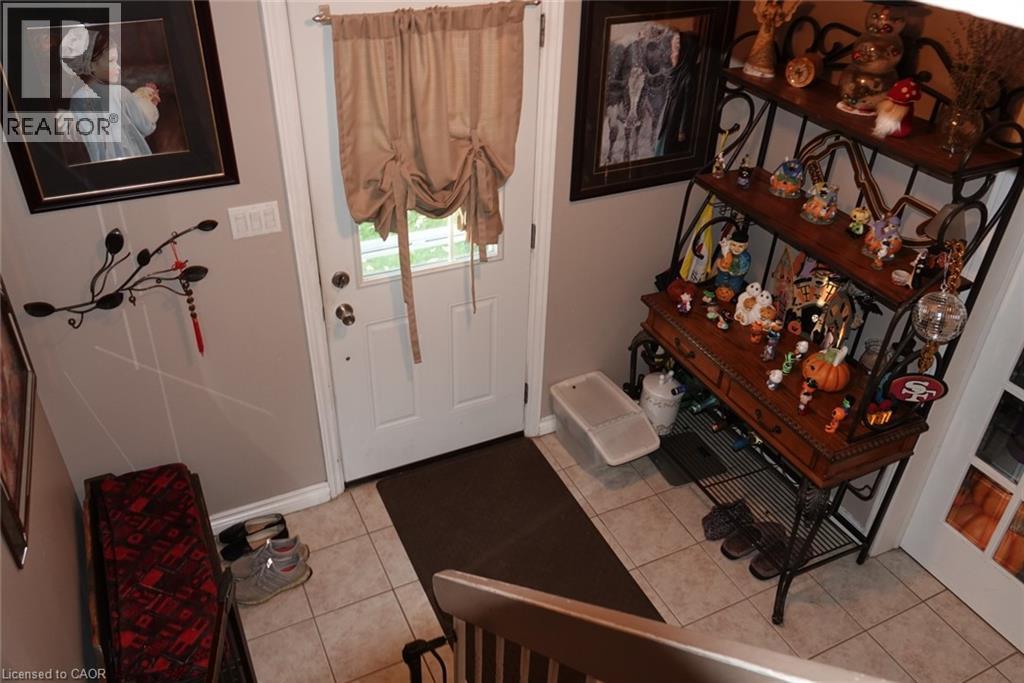 5475 Lakeshore Road Unit# 9, Burlington, Ontario  L7L 1E1 - Photo 6 - 40776174