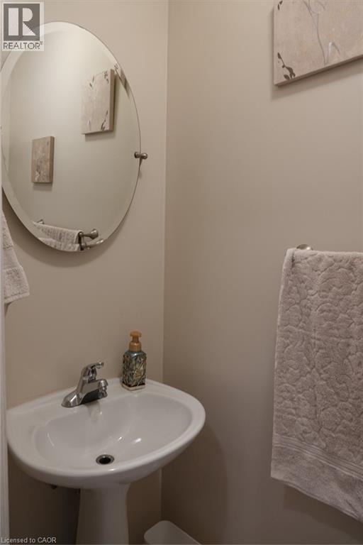 5475 Lakeshore Road Unit# 9, Burlington, Ontario  L7L 1E1 - Photo 16 - 40776174