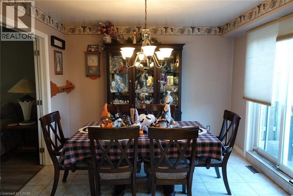 5475 Lakeshore Road Unit# 9, Burlington, Ontario  L7L 1E1 - Photo 12 - 40776174
