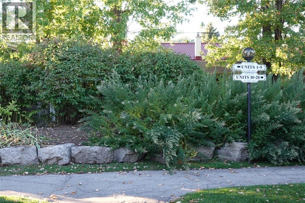 5475 Lakeshore Road Unit# 9, Burlington, Ontario  L7L 1E1 - Photo 35 - 40776174