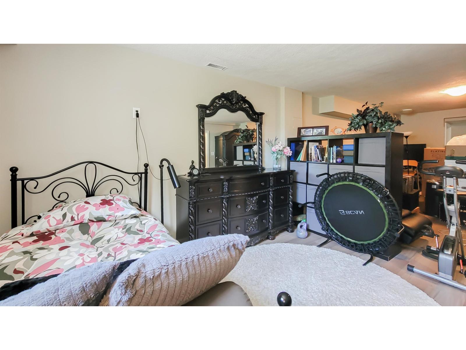 8927 Shepherd Way, Delta, British Columbia  V4C 4J9 - Photo 36 - R3050392