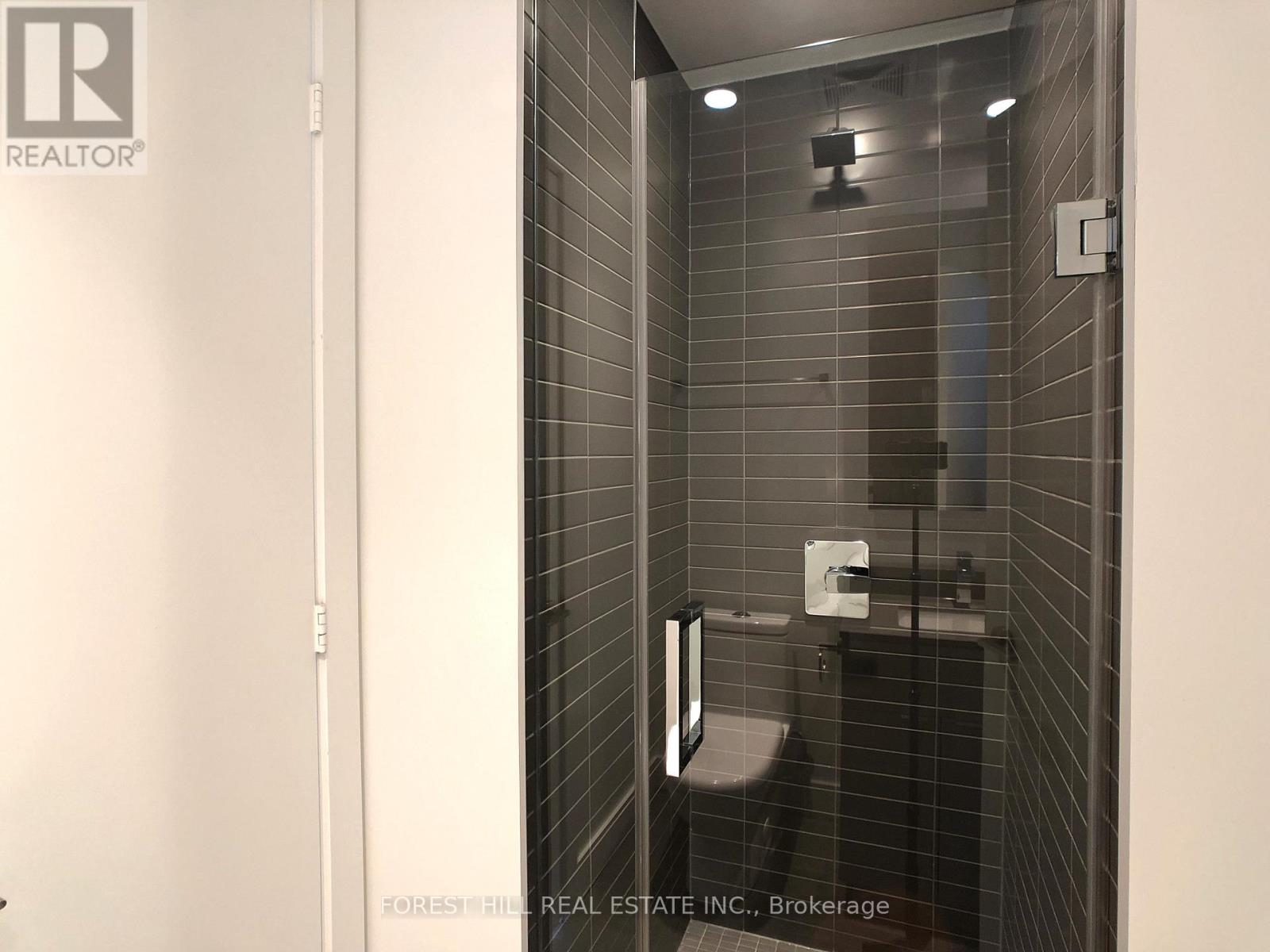 5610 - 7 Grenville Street, Toronto (Bay Street Corridor), Ontario  M4Y 0E9 - Photo 11 - C12447390