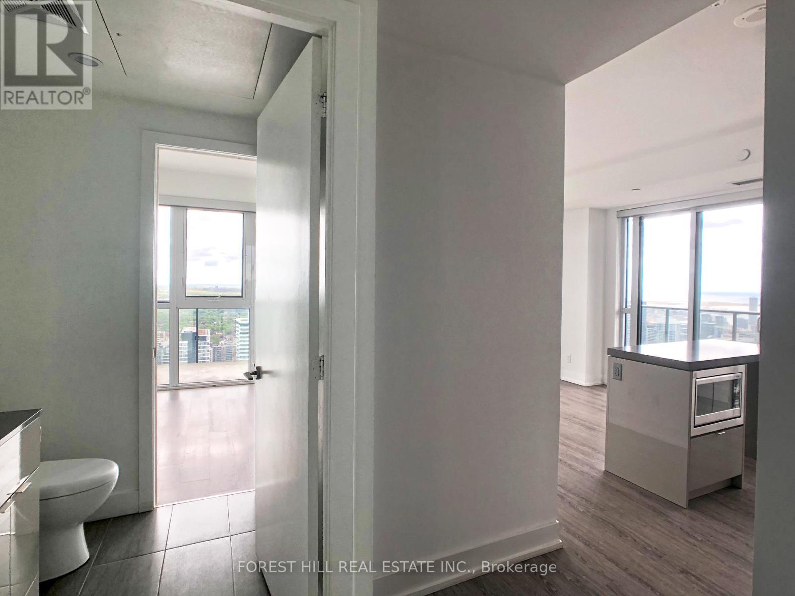 5610 - 7 Grenville Street, Toronto (Bay Street Corridor), Ontario  M4Y 0E9 - Photo 12 - C12447390