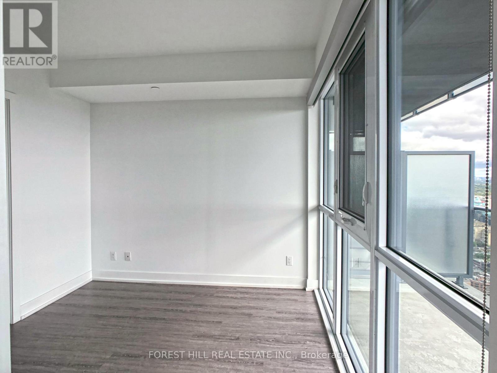 5610 - 7 Grenville Street, Toronto (Bay Street Corridor), Ontario  M4Y 0E9 - Photo 7 - C12447390