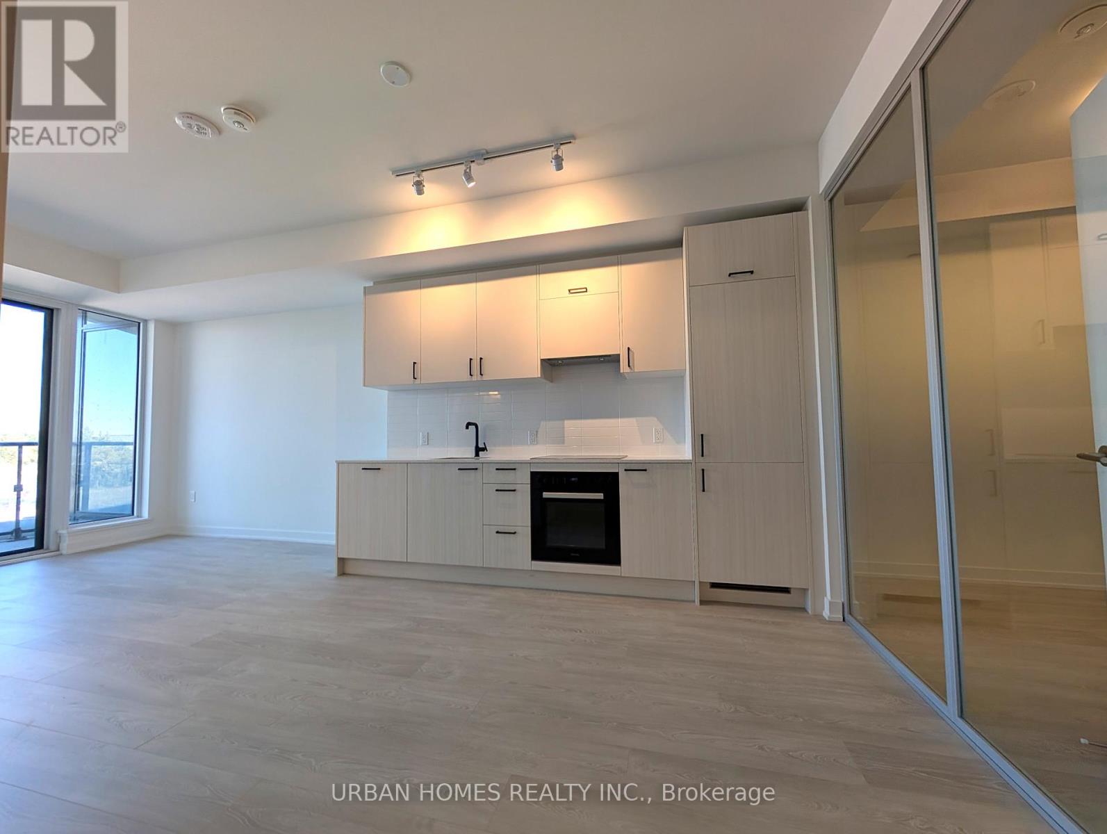 420 - 1 Kyle Lowry Road, Toronto, Ontario  M3C 0S6 - Photo 2 - C12447392